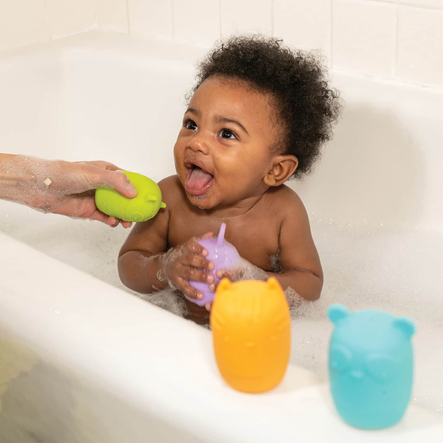 Infantino Clean Bath Silicone Squirters, for Babies 6-12 Months, Multicolor, 4-Pack