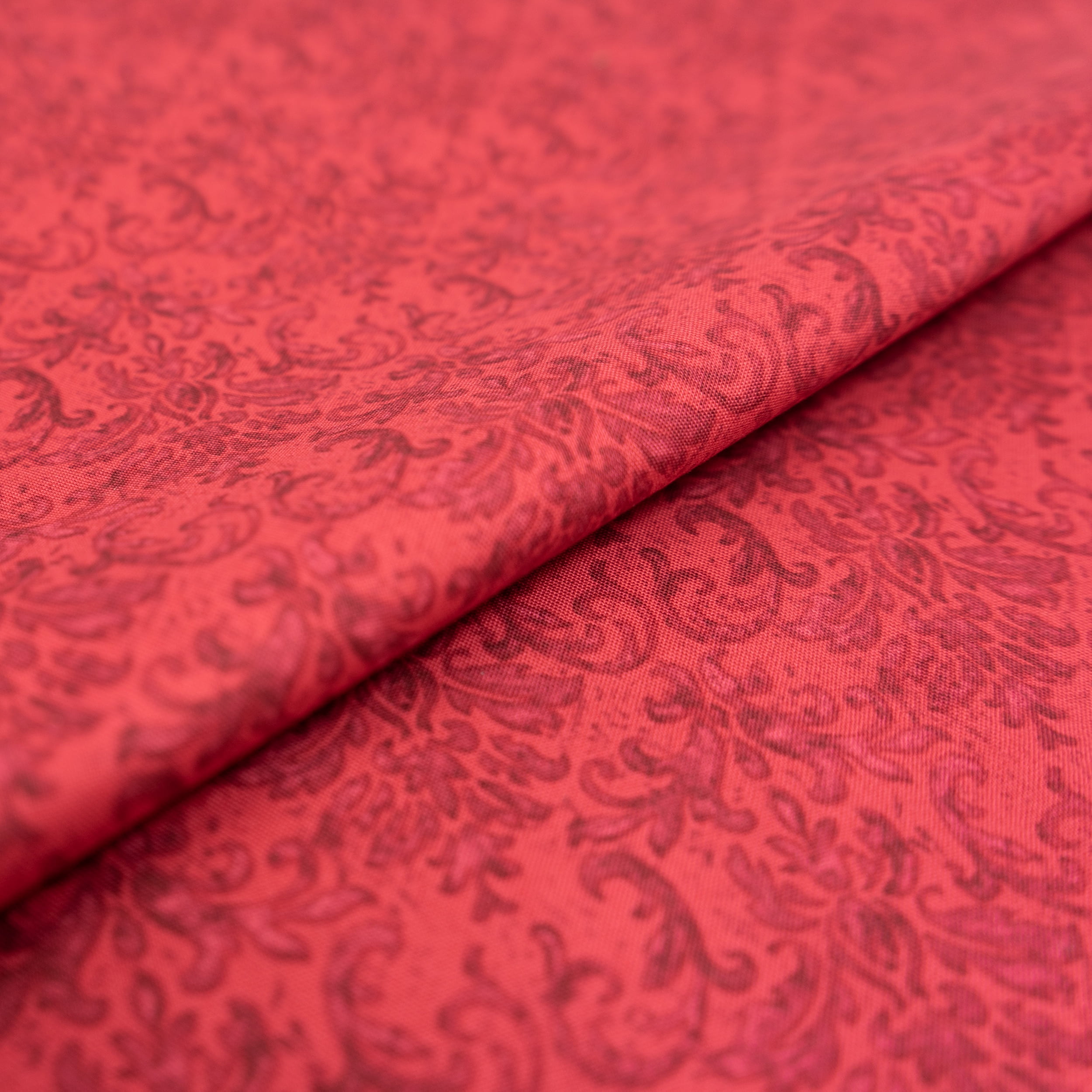 Singer Cotton Print Fabric, 100% Cotton, 1 Yard Precut, Red Damask