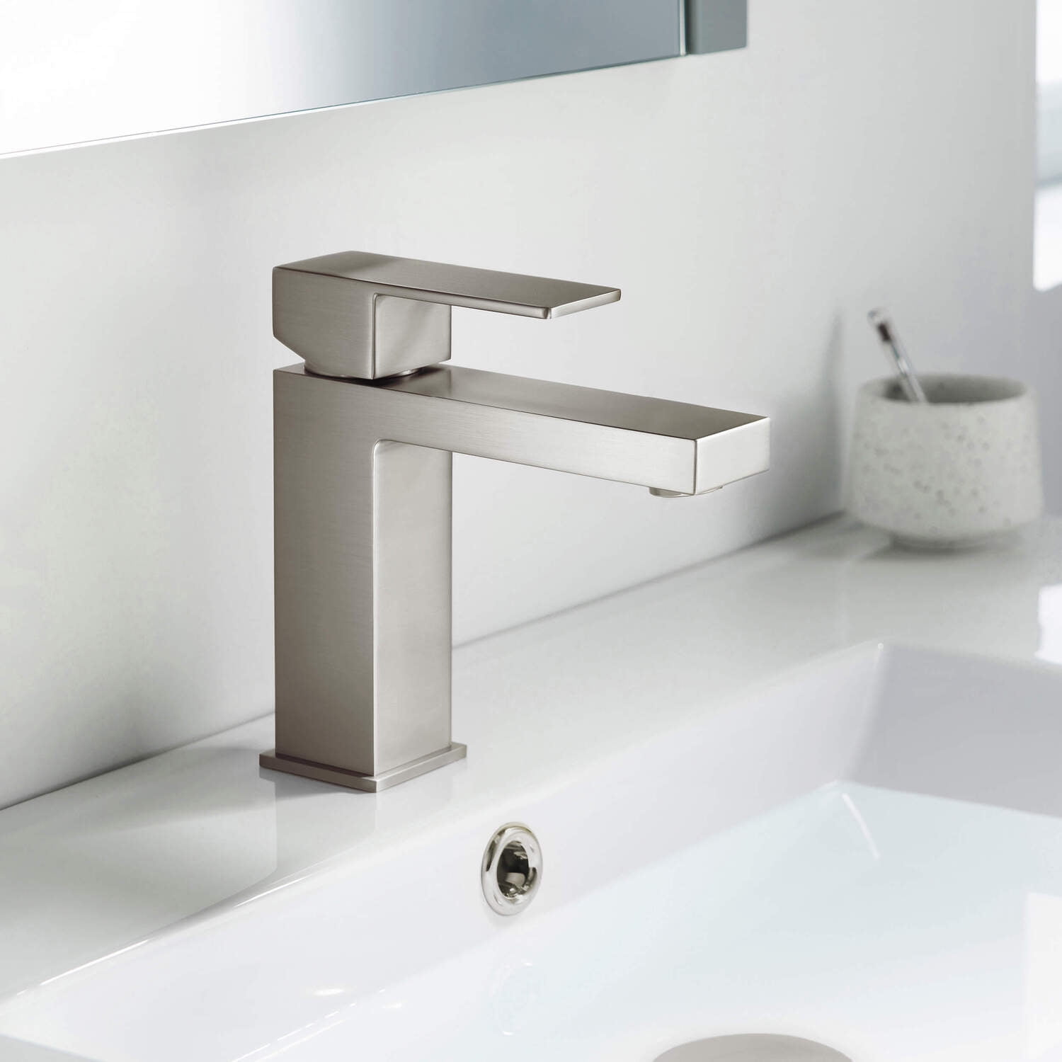 Kibi Single Handle Bathroom Sink Faucet with Pop Up Drain