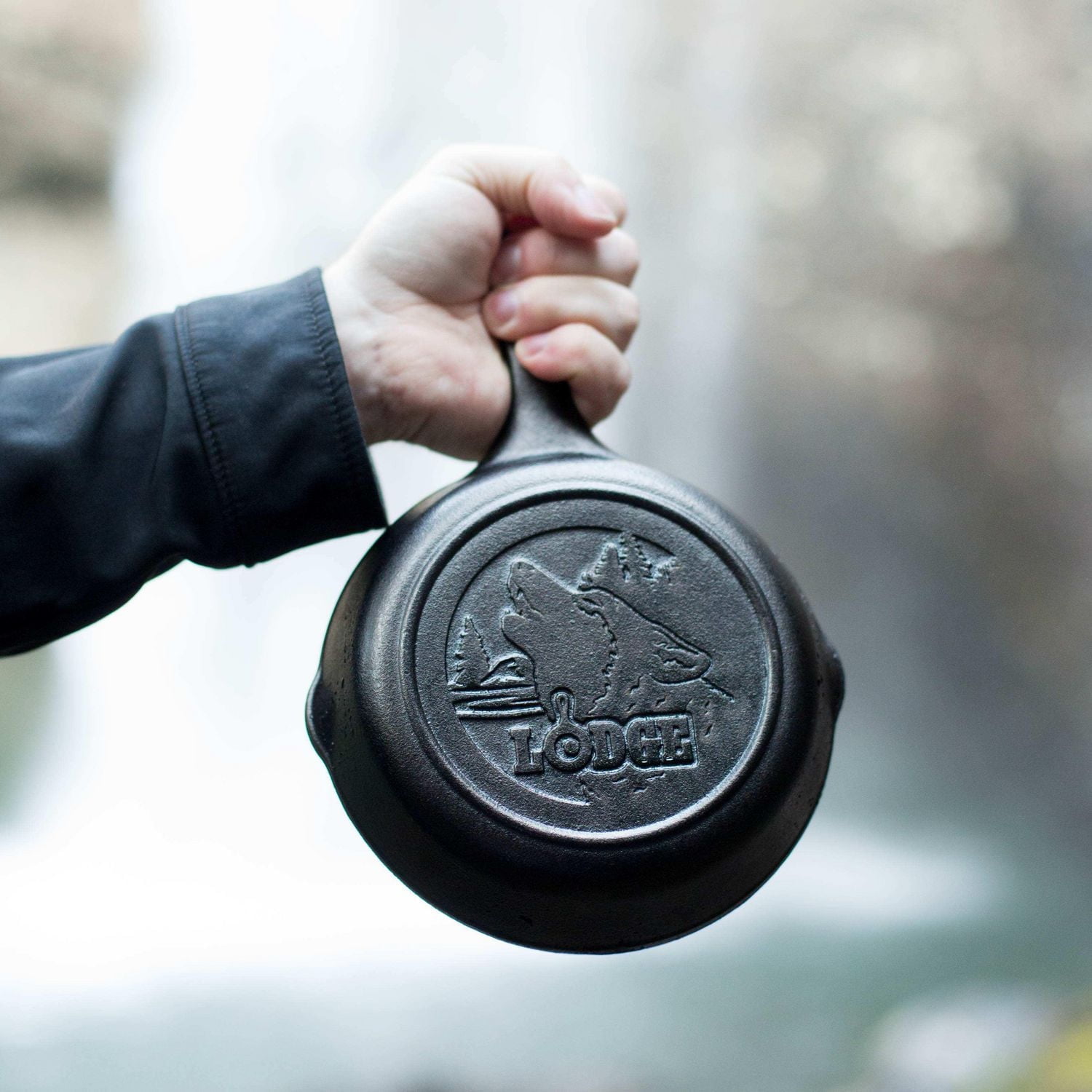 Lodge Wildlife 6.5 Inch Wolf Skillet