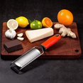 thumbnail image 3 of Rallador de queso de Metal resistente para ajo, chocolate, frutas, rallador de jengibre vegetal, trituradora de queso de acero inoxidable, 3 of 5