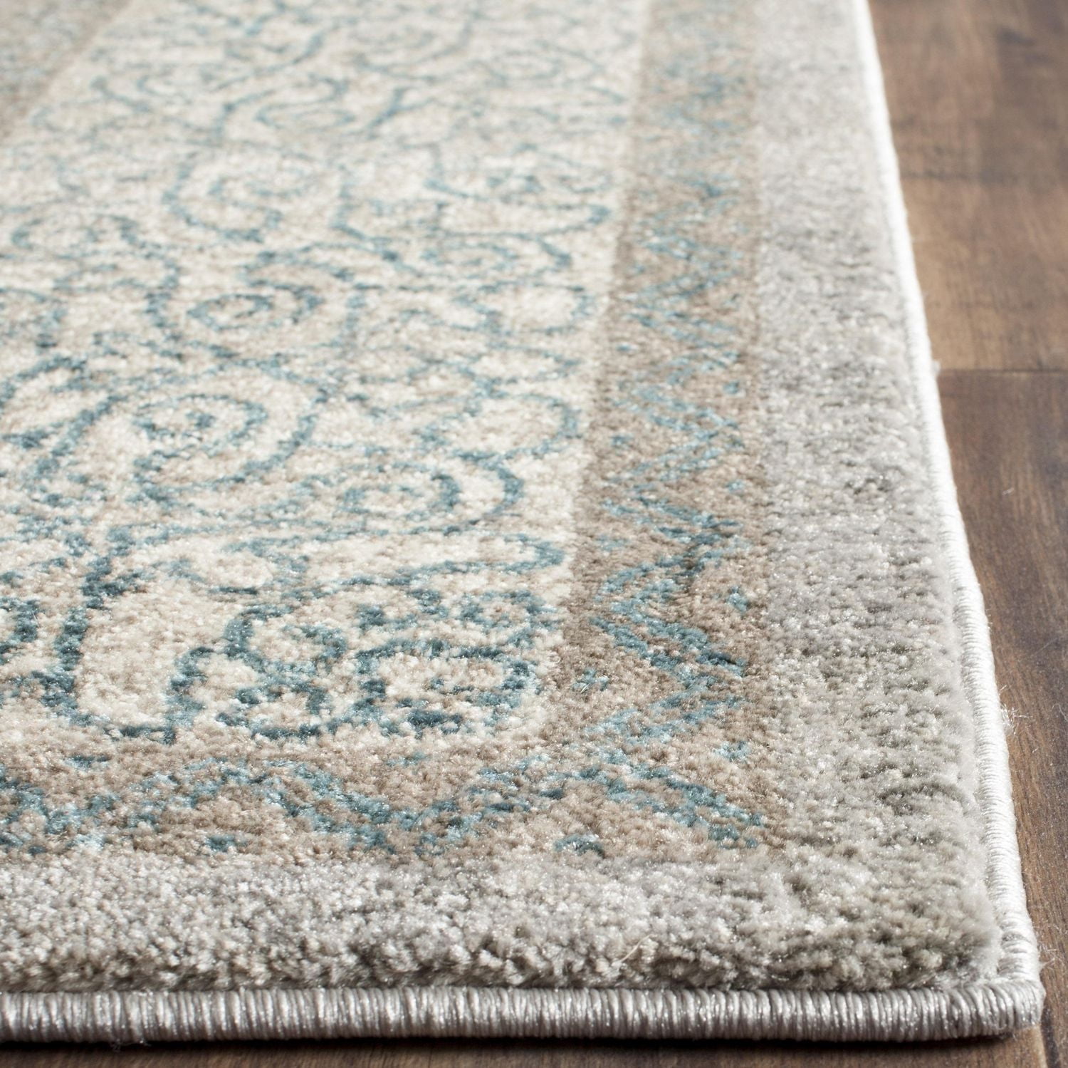 SAFAVIEH Sofia Waylon Geometric Bordered Area Rug
