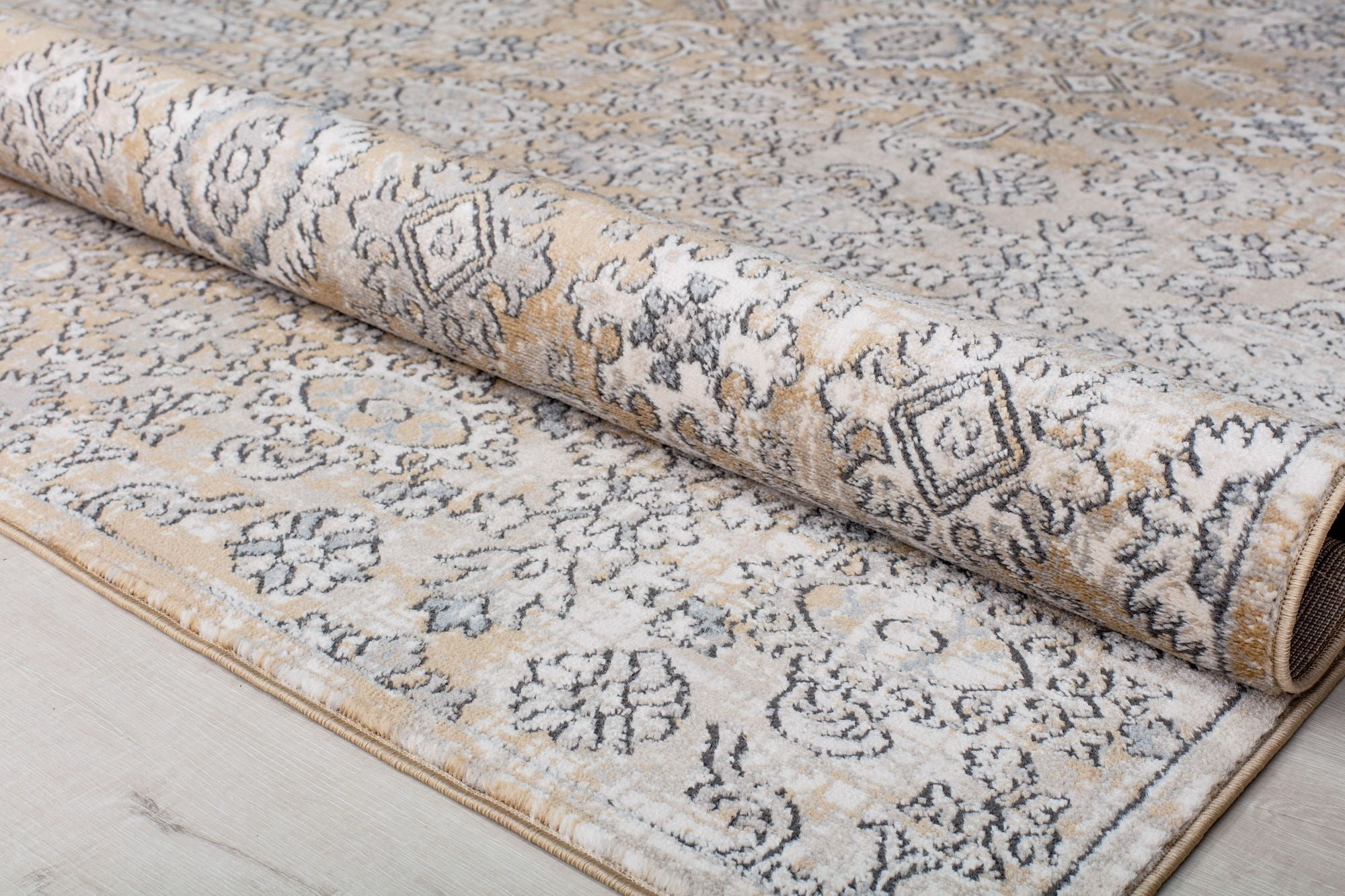 Rugs America Ludlow MD10B Chantilly Cream Transitional Vintage Tan Area Rug, 2'6" x 8'
