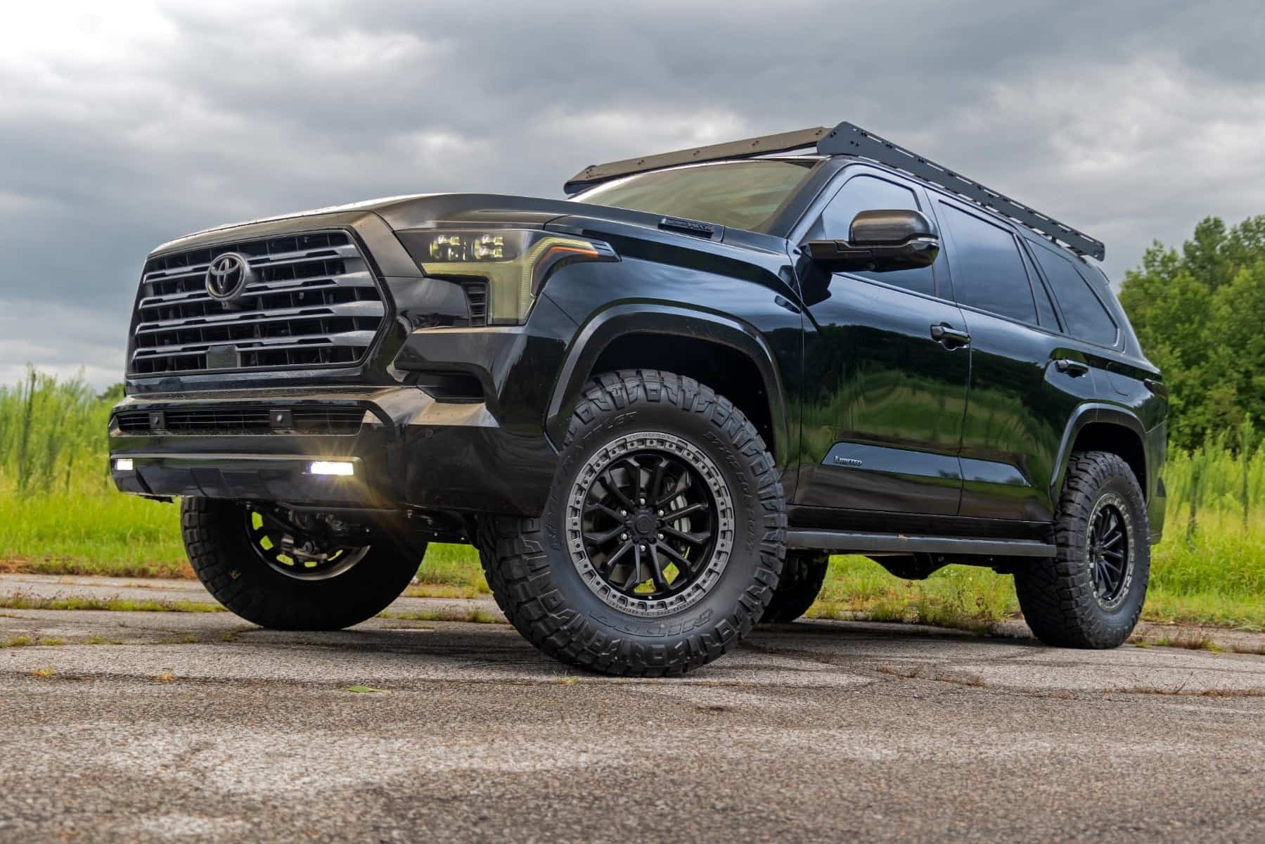 Rough Country 3.5" Inch Lift Kit for 23-26 Toyota Sequoia 4WD - 70330_A