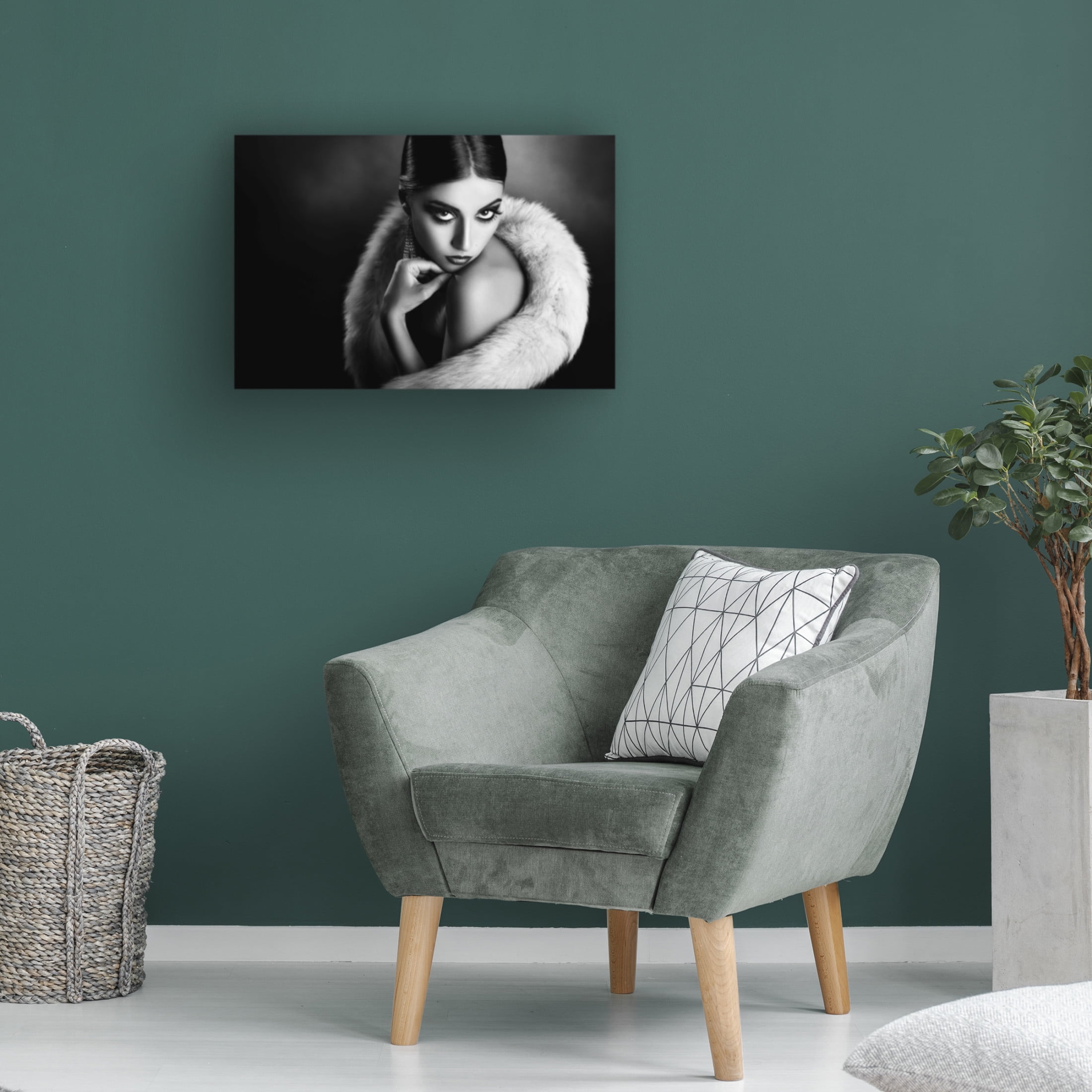 Canvas Wall Art - Peppe Tambe 'Diva3' Wall Art for Living Room, Bedroom, or Office D?cor by Trademark Fine Art - 19 x 12 Inches