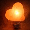 thumbnail image 2 of Lámpara de pared de noche con enchufe de cristal del Himalaya en forma de corazón para pasillo dormitorio con enchufe estadounidense (bombilla incandescente), 2 of 5