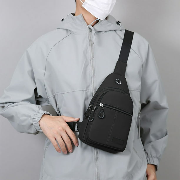 Bolso bandolera para hombre | Bolso de pecho ligero e impermeable de 0,2 kg | Mochila bandolera multifuncional para deportes al aire libre con puerto para auriculares para viajes y ocio