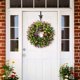 thumbnail image 5 of Gancho ajustable para la puerta delantera con colcha de corona Navidad | Diseño de flor de nieve de poinsettia navideña | Organizador | 1 Pieza | 14,95 pulgadas | Decoración interior exterior, 5 of 6