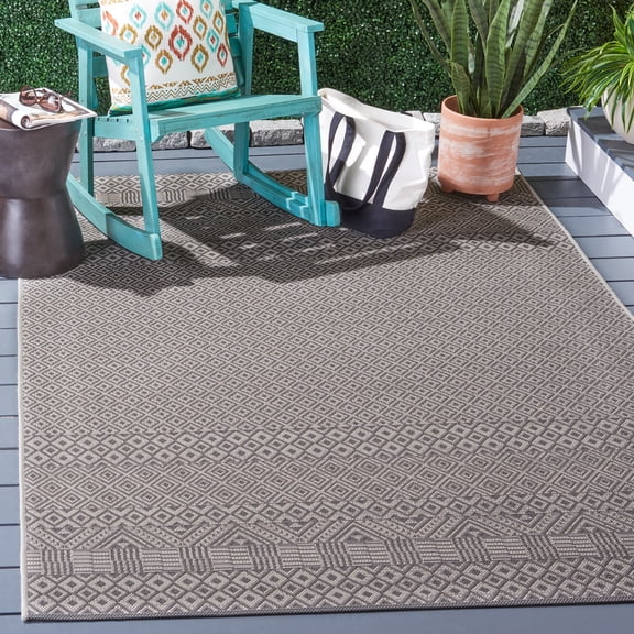 Safavieh Courtyard Naomi Geometric Indoor/Outdoor Area Rug, Brown/Gray, 5'3" x 7'7"