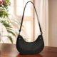 thumbnail image 5 of Bolso de media luna de PU para mujer bolso de hombro a la moda bolso de bola de masa con cierre de cremallera de Color sólido, 5 of 9