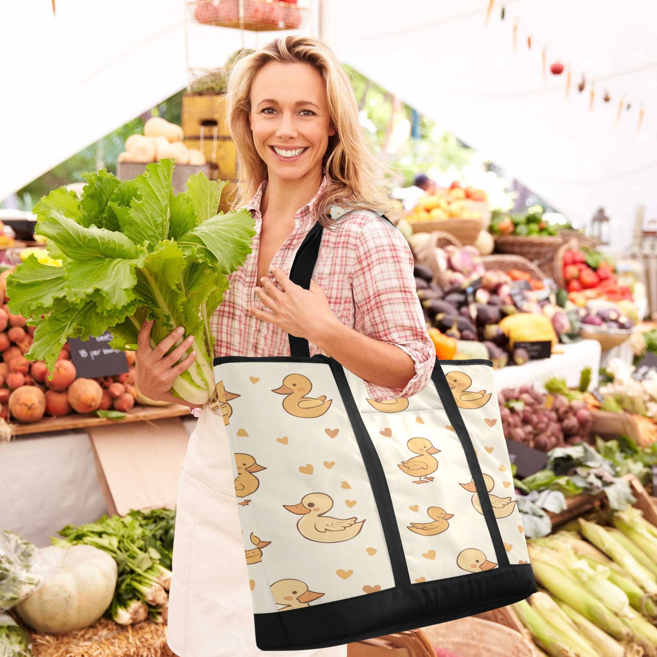 Large Hand-held Ice Pack Picnic Bag Insulation and Refrigeration Suitable for Shopping Picnics and Camping Yellow Duck