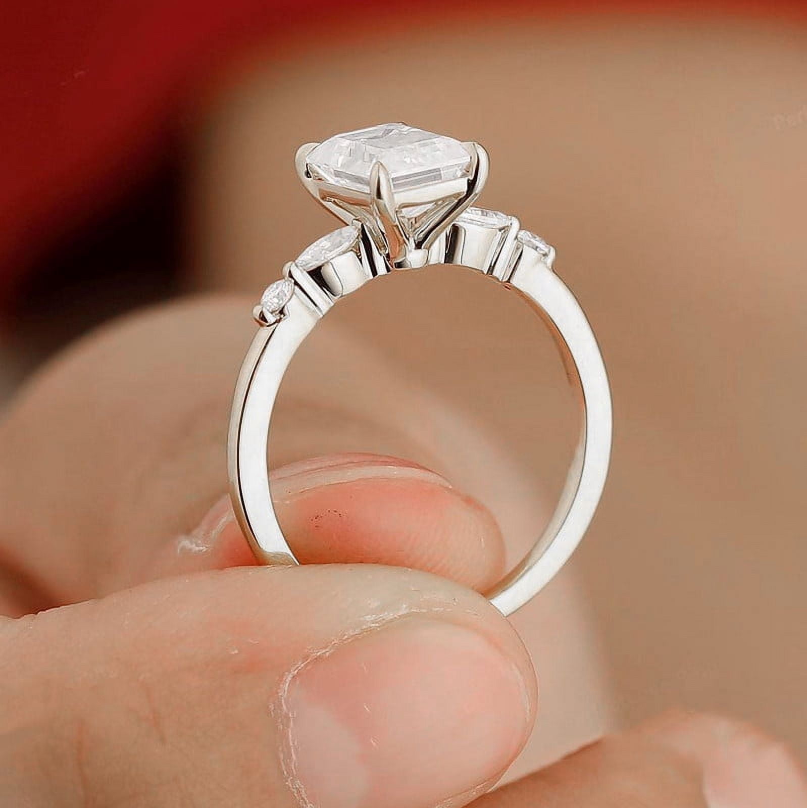 solitaire jewels 5 Stone 2CT Emerald Moissanit Solitaire Engagement Ring For Women, 18K White Gold