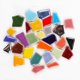 thumbnail image 1 of Bolsa de 200 g de pequeños fragmentos de piedra de cerámica libres de impuestos, mosaicos hechos a mano para bricolaje, baldosas esmaltadas irregulares de grano suelto, 1 of 3