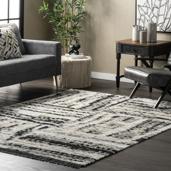 nuLOOM Carlina Geometric Shag Fringe Area Rug, 5' 3" x 7' 6", Carlina Beige