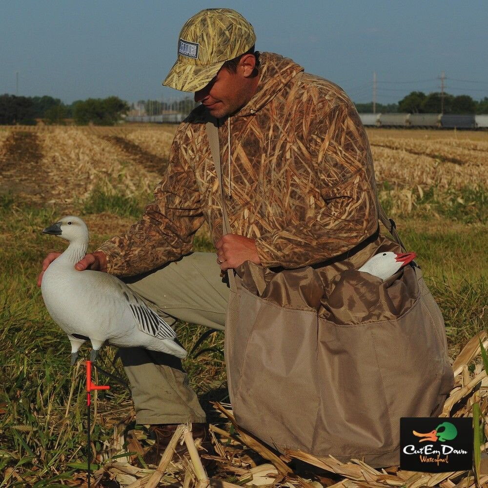 Avery Outdoors 12-Slot Mid-Size Full Body Goose Bag - Khaki