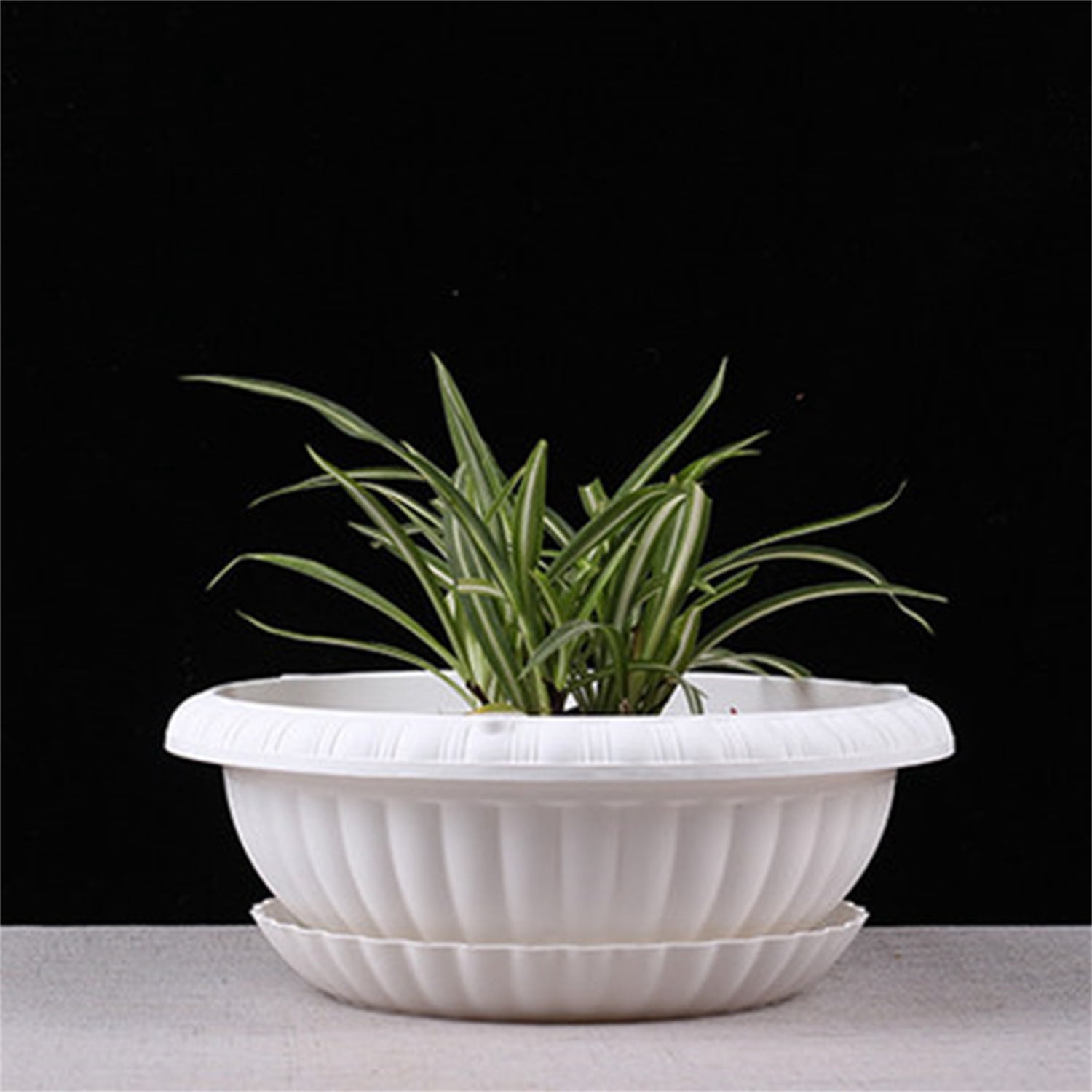 Artrylin 2 Pack Large Hanging Planters 11in Plastic Plant Pots with Drainage Holes & Trays for Indoor Outdoor Garden Wall Window Decor (White)
