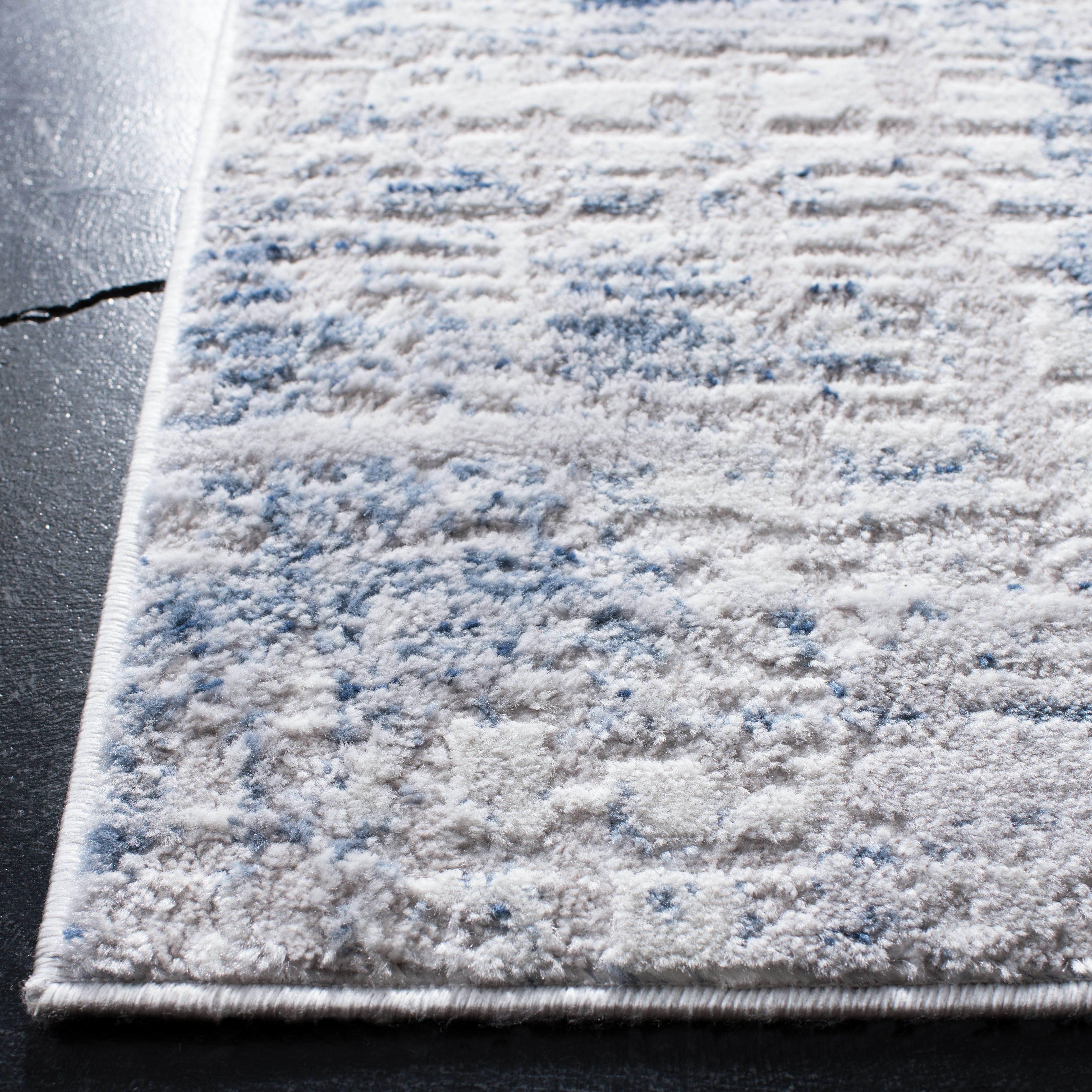 Safavieh Amelia Carrie Abstract Runner Rug, Blue/Gray, 2'2" x 16'