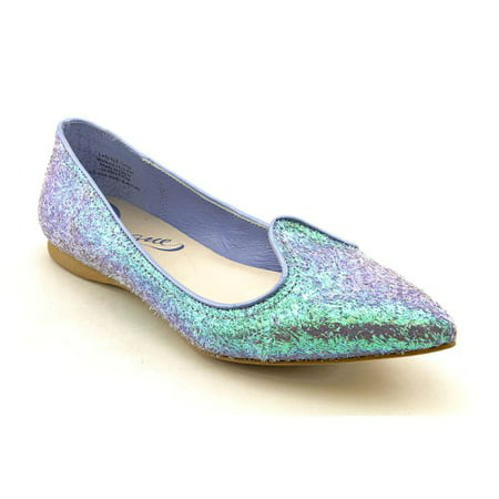 Vogue Women's Lady Is A Vamp Periwinkle Flat 8.5