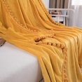 thumbnail image 4 of Manta de franela con flecos de pompones, edredón ligero y acogedor, suave manta para sofá, adecuada para todas las estaciones, amarillo mostaza, aprox. 130x150cm, 4 of 4