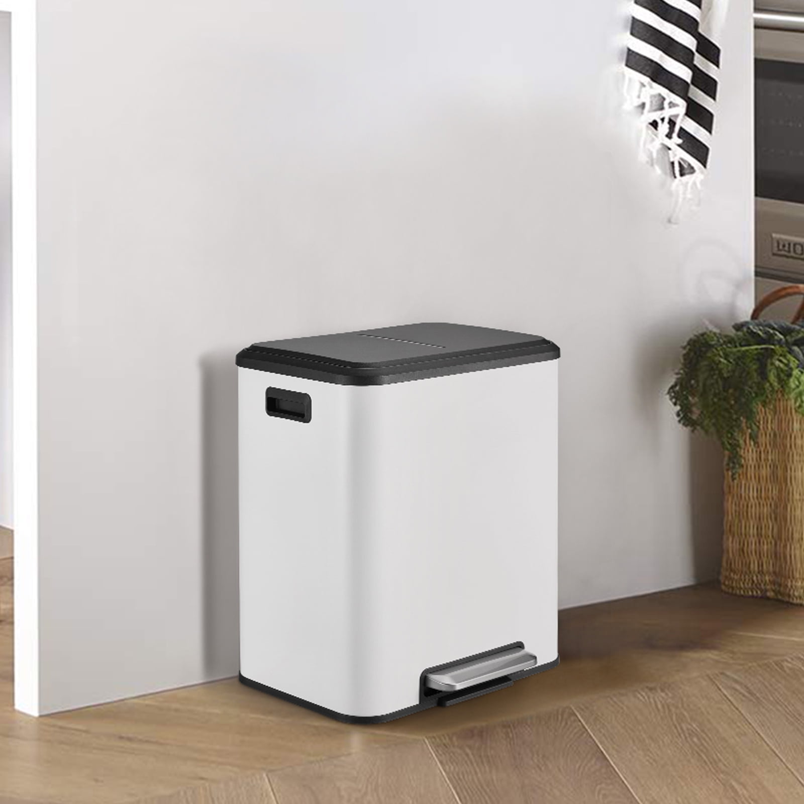 Dual Trash Can for Recycling and Trash, 2 x 15 L (30 L) Stainless Steel Kitchen Trash Can with Lid and Foot Pedal, Double Compartment Garbage Can, Trash Can with Recycling Bin