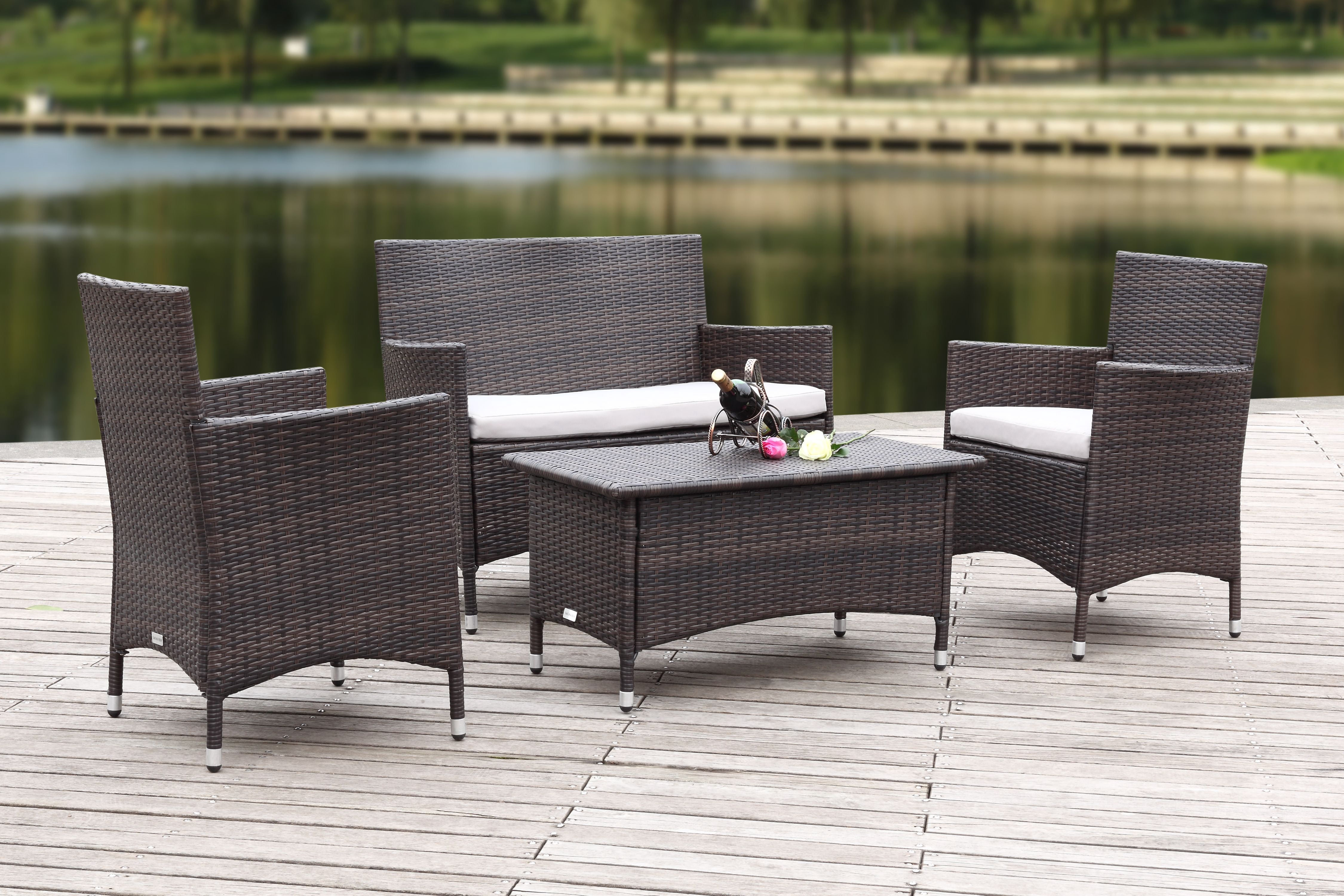 Mojavi Indoor/Outdoor Contemporary Solid 4 Piece Set