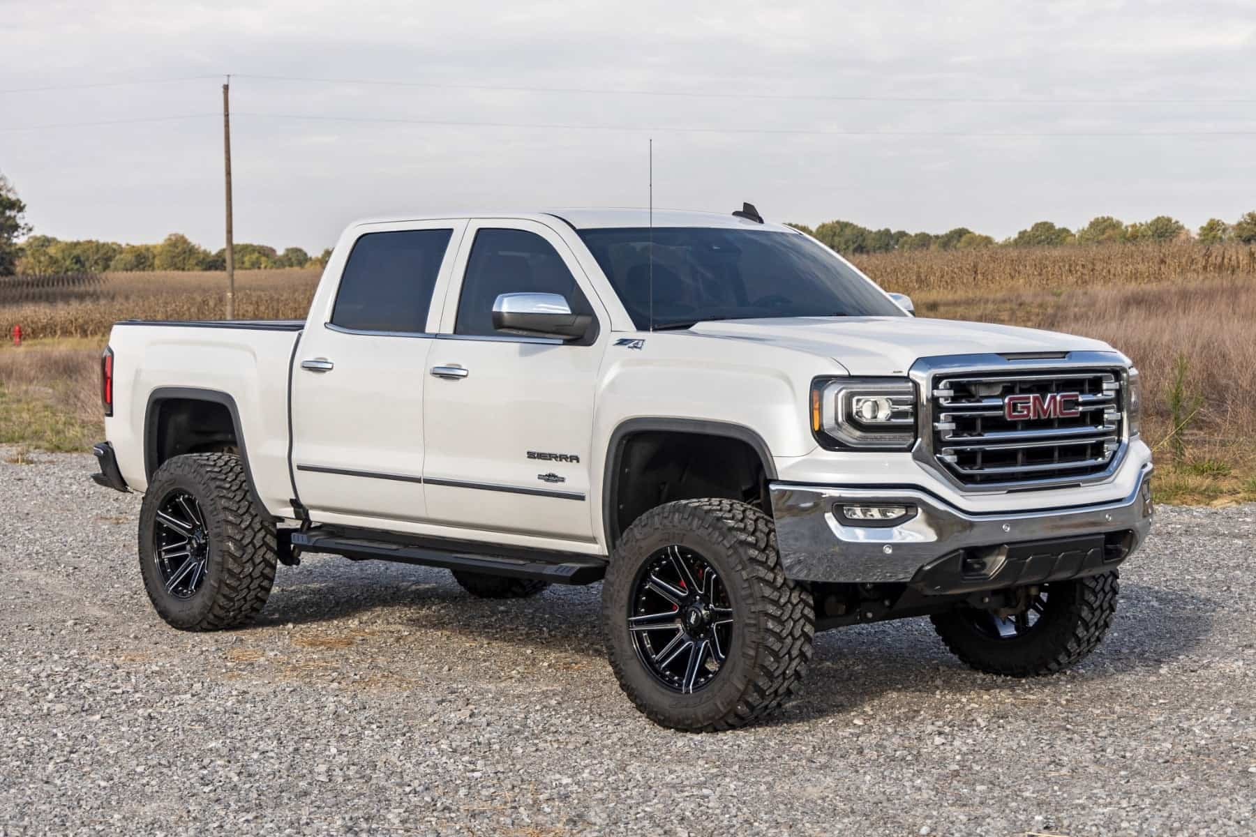Rough Country HD2 Running Boards for 07-18 Chevy/GMC 1500 | Crew Cab- SRB071785A