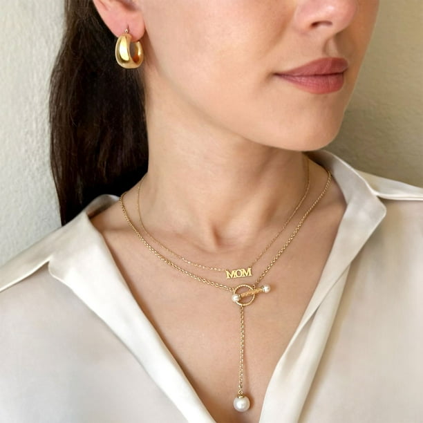 Mom Script Pendant Necklace in 14K Gold - Samsclub.com