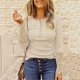 thumbnail image 4 of Blusa de encaje con cuello en V y manga larga para mujer Fridja FKASFK3237, 4 of 9