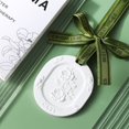 thumbnail image 3 of Colgante de yeso con aromaterapia y flor de camelia, bálsamo purificador de aire sólido, yeso de aromaterapia, colgante de perfume para coche, 3 of 5