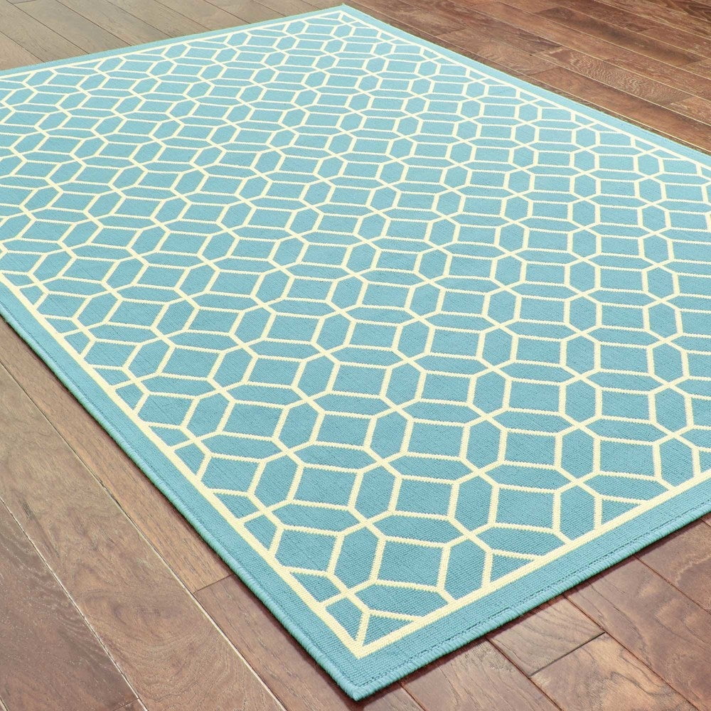 Indoor/ Outdoor Geometric Tile Rug (6'7 x 9'6) Lt. Blue