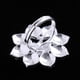 thumbnail image 5 of Anillo de diamantes de imitación para mujer, diseño de copo de nieve y flor, ideal para bodas y compromisos., 5 of 9