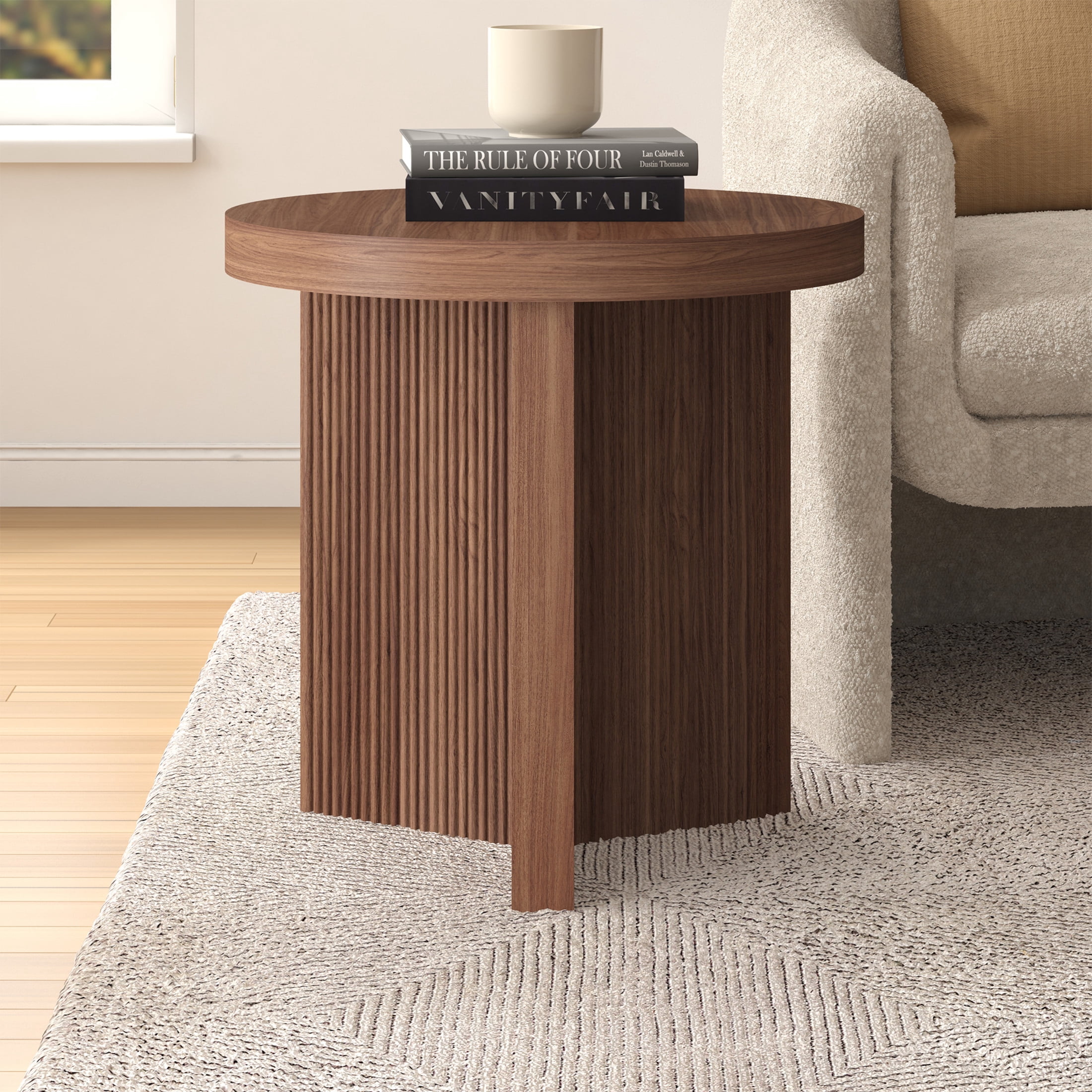 Evelyn&Zoe Scandinavian 22" Wide Satin Walnut Side Table