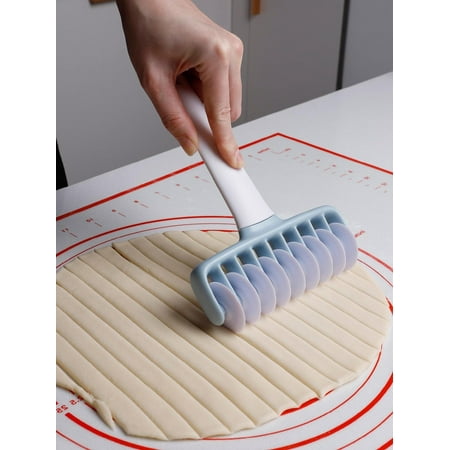 

1pc Dough Roller Cutter Multicolor