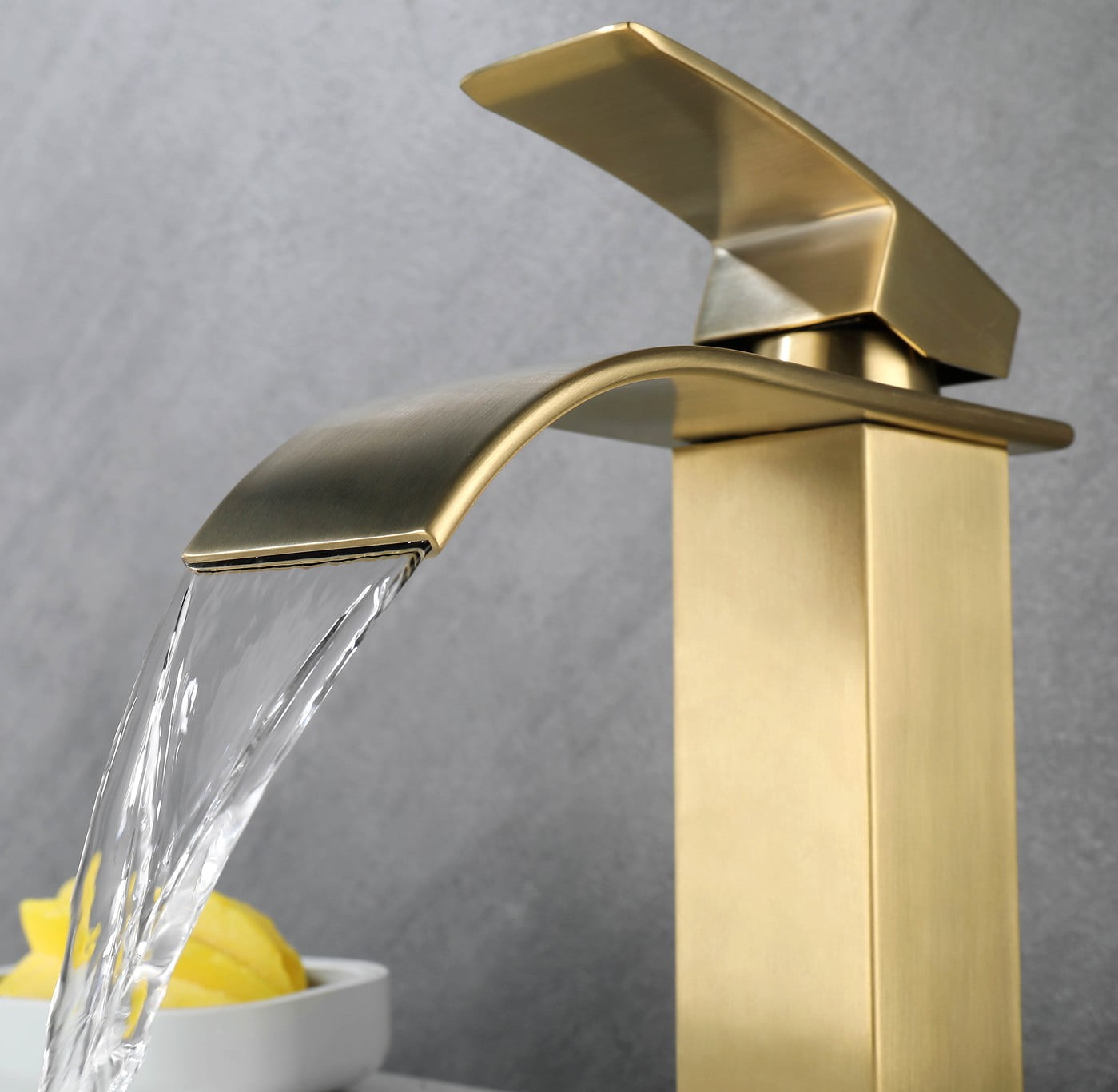 YZZY Single Handle Waterfall Bathroom Faucet Brushed Gold Bathroom Basin Faucet Single Hole Bathroom Vanity Sink Faucet