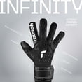 thumbnail image 2 of Guantes de Portero Reusch Attrakt Freegel Talla 7 Negro, 2 of 9