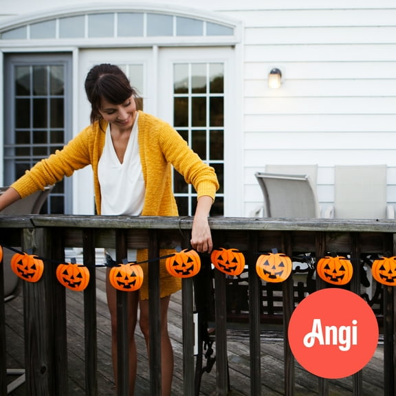 Halloween Decor Removal Help Service (1.5 Hours)