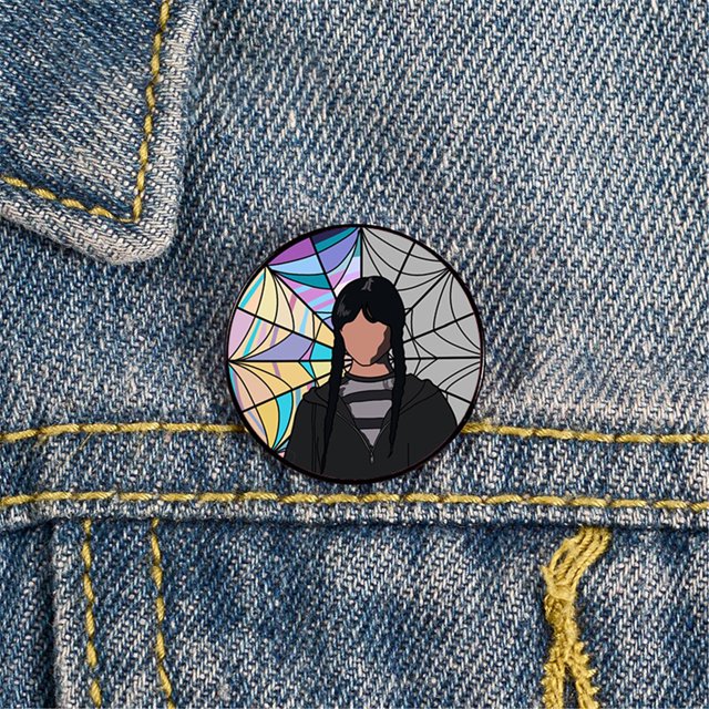 Miercoles Addams Miércoles Addams Hot Sale transfronteriza - En Europa y América Miércoles Broche de Adams Insignia de dibujos animados