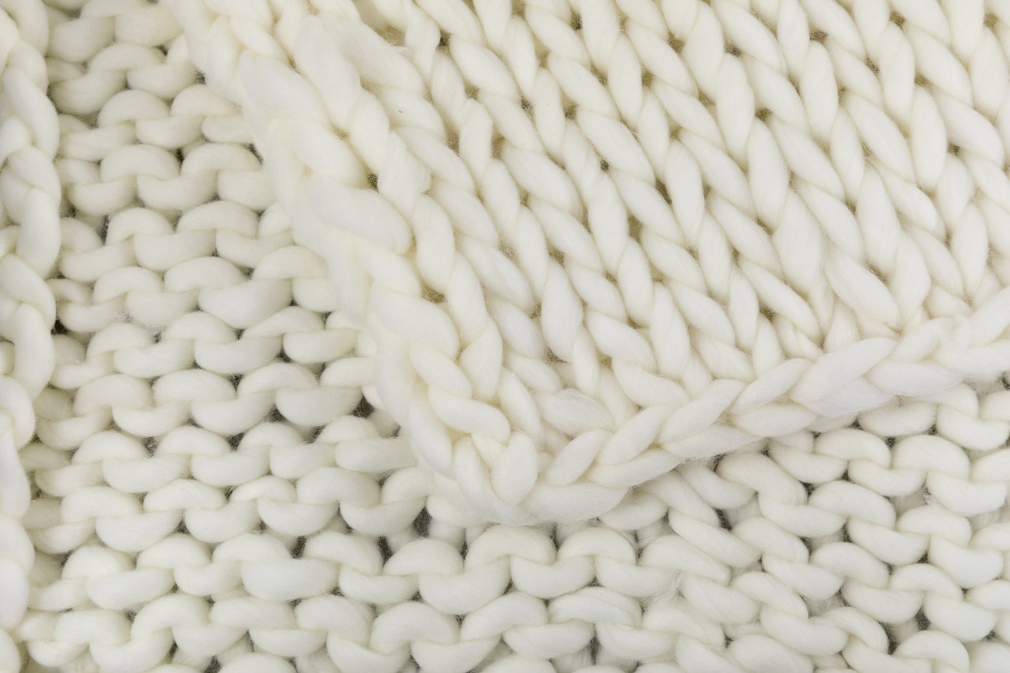 Silver One International Chunky Knitted Throw Blanket, Cream, 50" x 60"