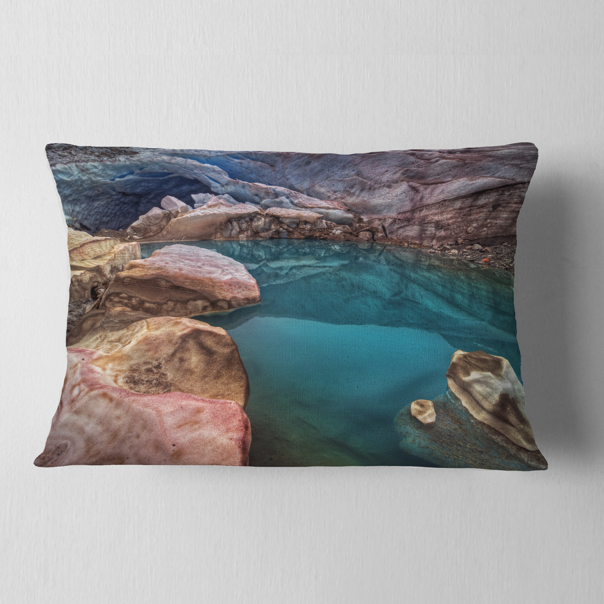 Designart Beautiful Turquoise Melt Pool - Landscape Printed Throw Pillow - 12x20