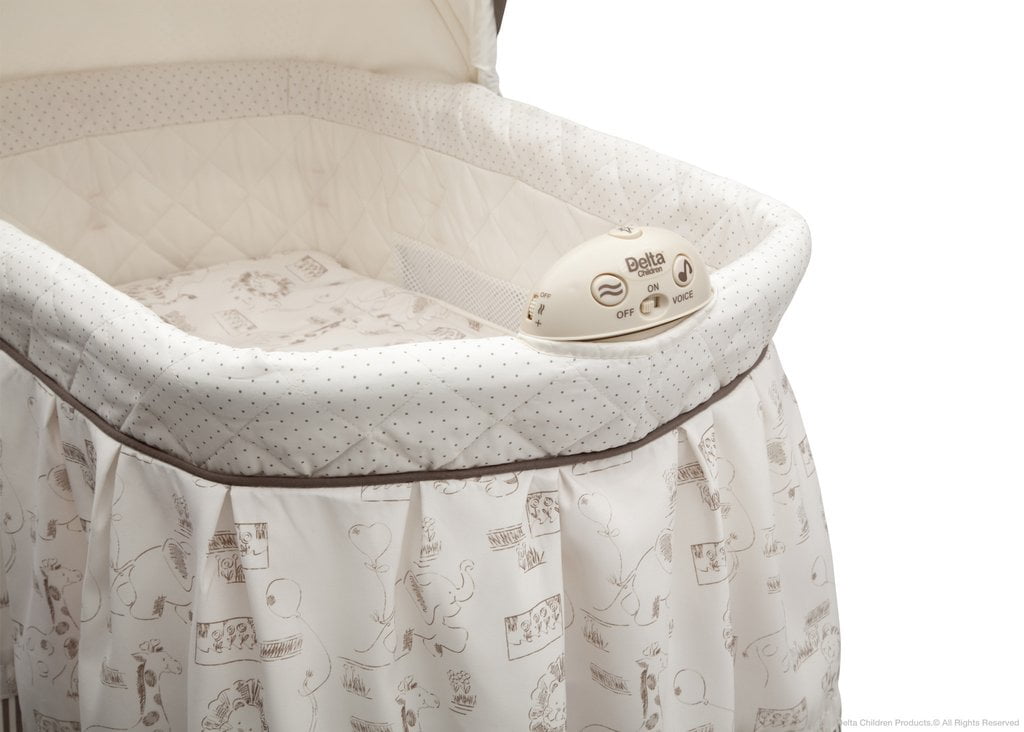 playtime jungle rocking bassinet