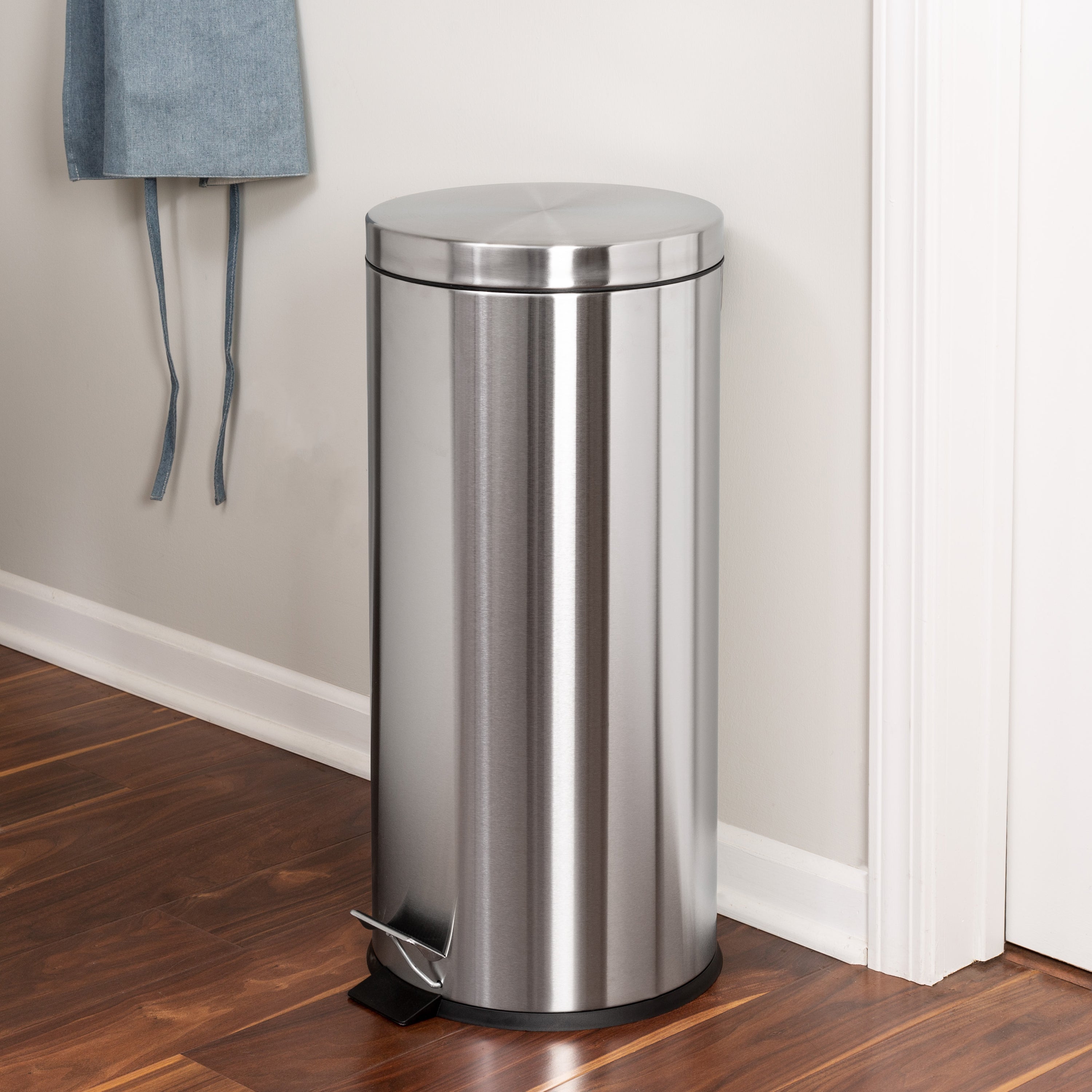 Honey-Can-Do 8 Gallon Round Stainless Steel Kitchen Step Trash Can, Silver - image 2 of 3
