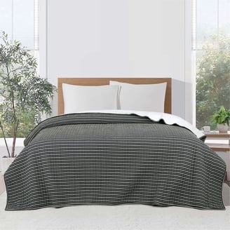 Mainstays Garment Wash Matelasse Quilt - Navy Print King - Walmart.com