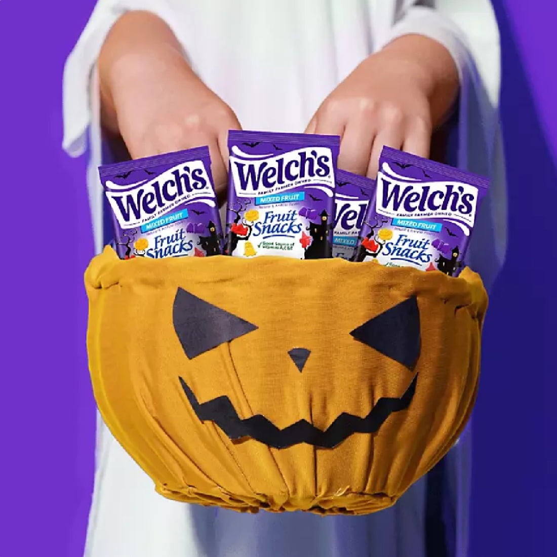 Fruit Snacks Welch's Gummy flavor, 72 ounce individually packaged assorted healthy snacks, Halloween snacks Fruit Snacks Welch's gummy flavor