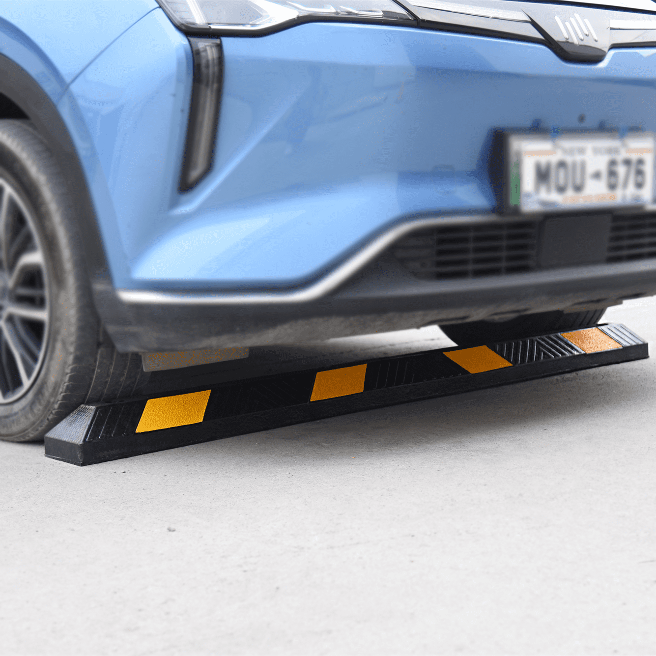 BESEA 2 Pack Parking Stopper for Garage, 6 FT Rubber Parking Block Garage Floor Stopper, Safe Parking