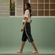 thumbnail image 4 of Pantalones de la Cintura Elástica de las Mujeres Medio Pantalones Cortos Botones de la Cintura Elástica de Verano Lino Bolsillos Pantalones, Lino de Algodón, 4 of 9