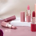 thumbnail image 4 of Labial hidratante de larga duración con acabado satinado para un maquillaje de labios intenso, con manteca de karité - Suave y sedoso, 4 of 5
