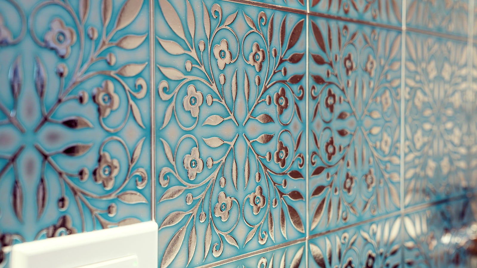 Main Street Peel and Stick Wallpaper Tiles 8 in x 8 in, 24-Pack , Teal and Silver Leaves Design, Self Adhesive Wall Tiles for Kitchen Backsplash and Home Decor