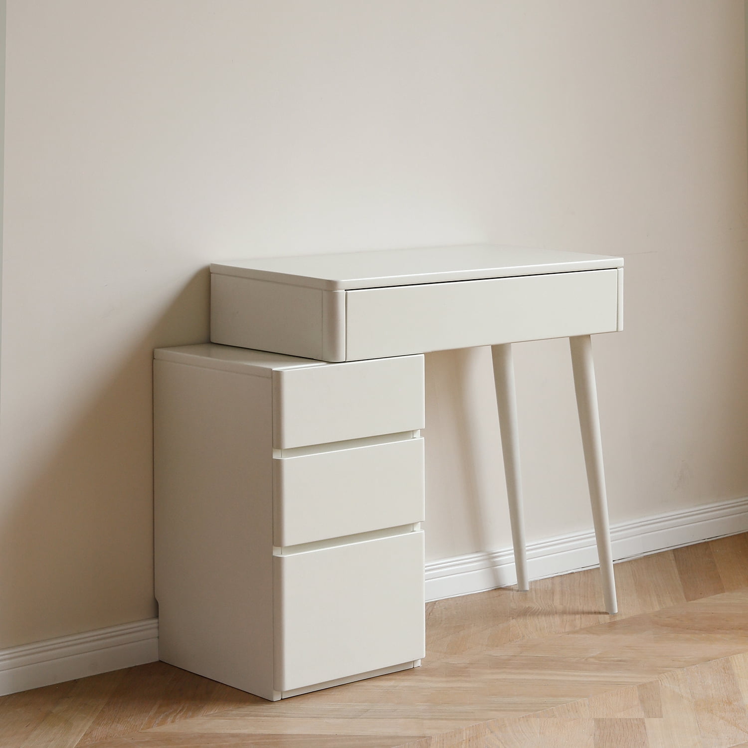 MAYEERTY Solid Liriodendron Wood Dresser Table with Stool – Elegant White Vanity with Storage Drawers