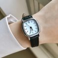 thumbnail image 2 of Reloj cuadrado para mujer para estudiantes de secundaria, temperamento simple de Harajuku, esfera pequeña, estilo artístico retro Mori Girl, 2 of 5
