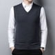 thumbnail image 4 of Suéter para hombre, juvenil, informal, holgado, con cuello en V, de lana, color liso, cálido, 4 of 6
